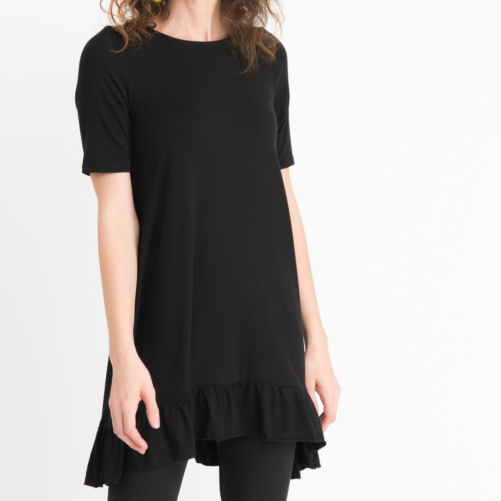 NWT Black Agnes & Dora Ruffle Tunic